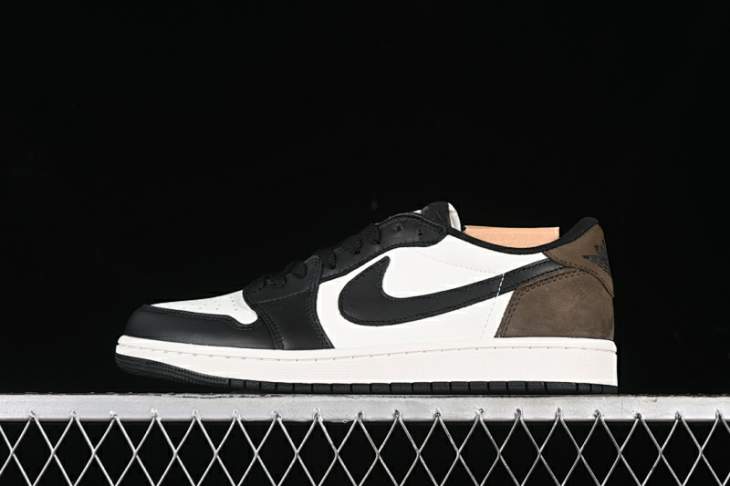 Picture of Air Jordan 1 LOW _SKUfw18028436368383601fw